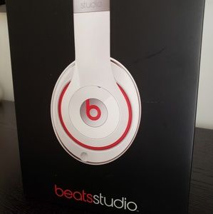 Beats by Dre Studio headphones